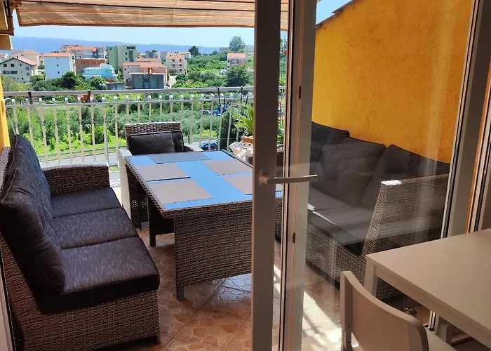 Cosy Nest Apartment *