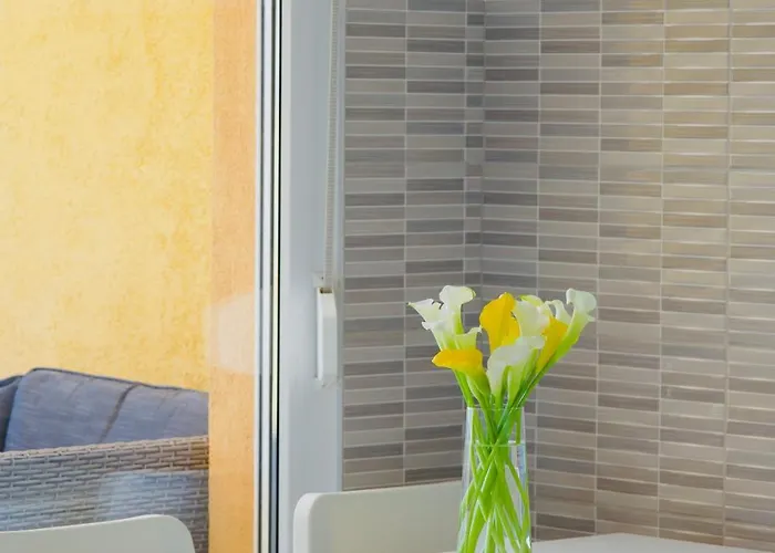 Cosy Nest Apartment *