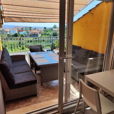 Cosy Nest Apartmán *