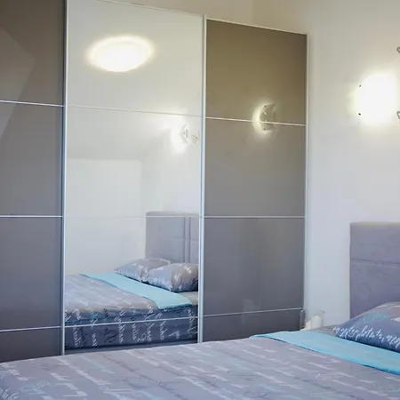 Apartment Cosy Nest Split